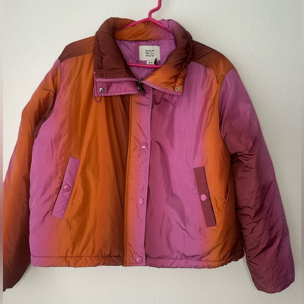 NWT Urban Outfitters BDG Pink/Magenta & Orange Ombre Puffer Jacket, size medium